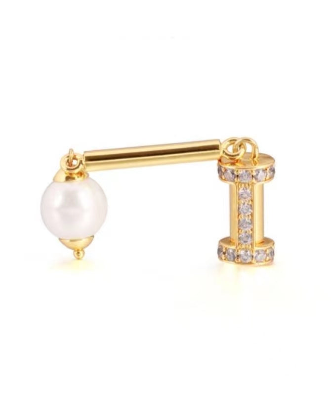 Futuristic Earrings – Geometric White Gold Design with Shell Pearl & Zircon