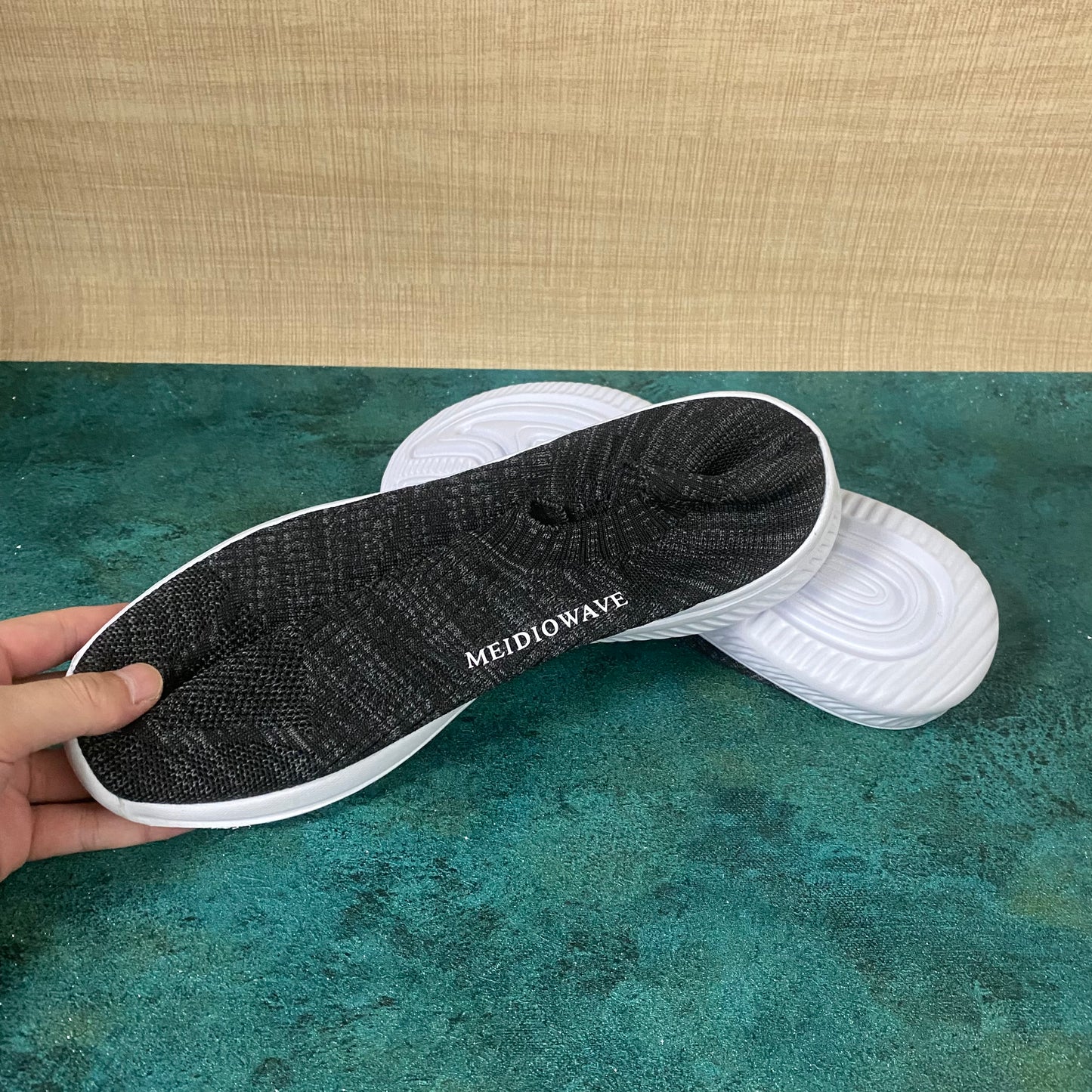 Meidiowave Mules for Women and Men Shoes Slip On Sneakers Knits Flat Lightweight Breathable Comfortable Walking Shoes